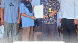ATR/BPN Temanggung Antar Sertipikat MBR Langsung ke Rumah Warga