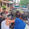 Gercep! Serda Tarsono Babinsa Koramil 1601/Indramayu Bantu Evakuasi Penemuan Mayat di Karanganyar