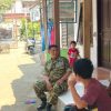 Perkuat Kedekatan dengan Warga, Babinsa Sukawera Ajak Masyarakat Dukung Program Pemerintah dan Rekrutmen TNI AD