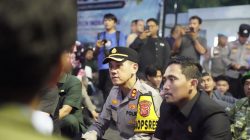 Sempat Memanas! Kapolres Indramayu Duduk Bersila di Aspal Bersama Mahasiswa, Ada Apa?