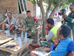 Perkuat Kedekatan dengan Petani, Babinsa Gelar Komsos di Desa Sudimampir Lor