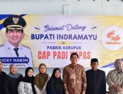 Bupati Lucky Hakim Tinjau Pabrik Kerupuk Padi Kapas, Potensi Industri Lokal Indramayu Jadi Sorotan